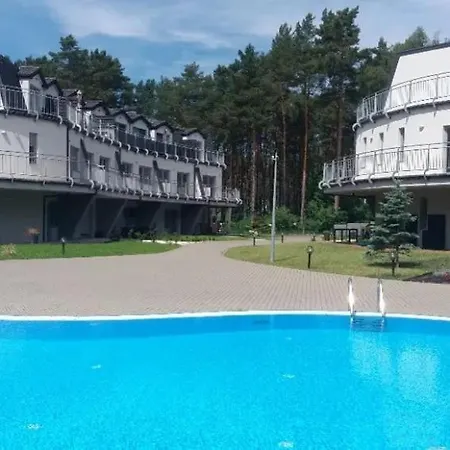 Happy A12 - Baseny & Kort Tenisowy, Plac Zabaw, Ochrona 24h Apartment Pobierowo