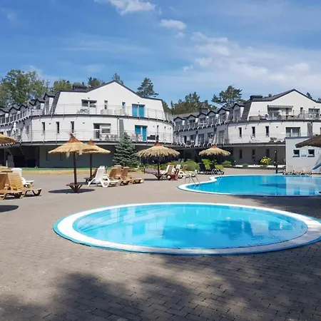 Apartment Happy A12 - Baseny & Kort Tenisowy, Plac Zabaw, Ochrona 24h Pobierowo